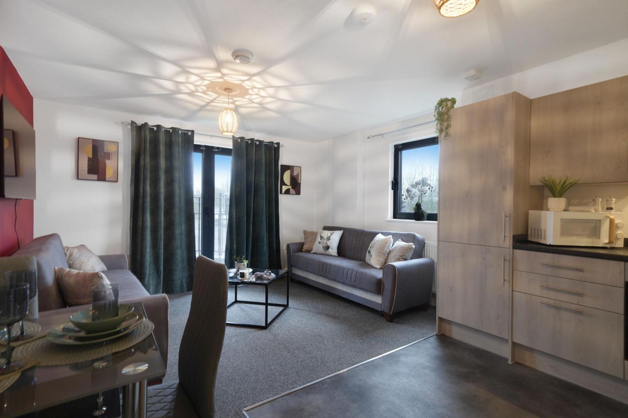 Livestay-New Private Apartment Building Minutes From Heathrow Slough Eksteriør bilde
