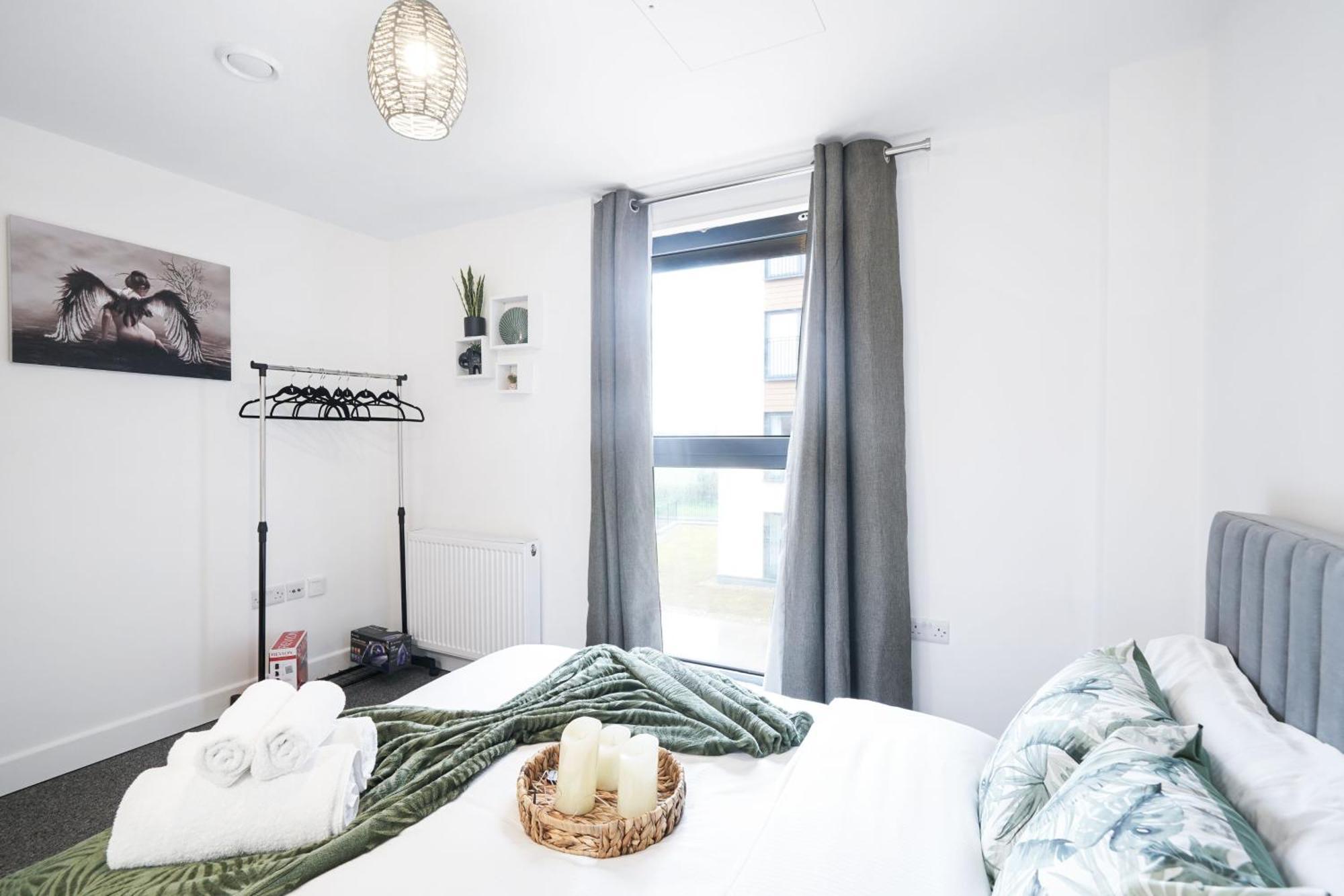 Livestay-New Private Apartment Building Minutes From Heathrow Slough Eksteriør bilde