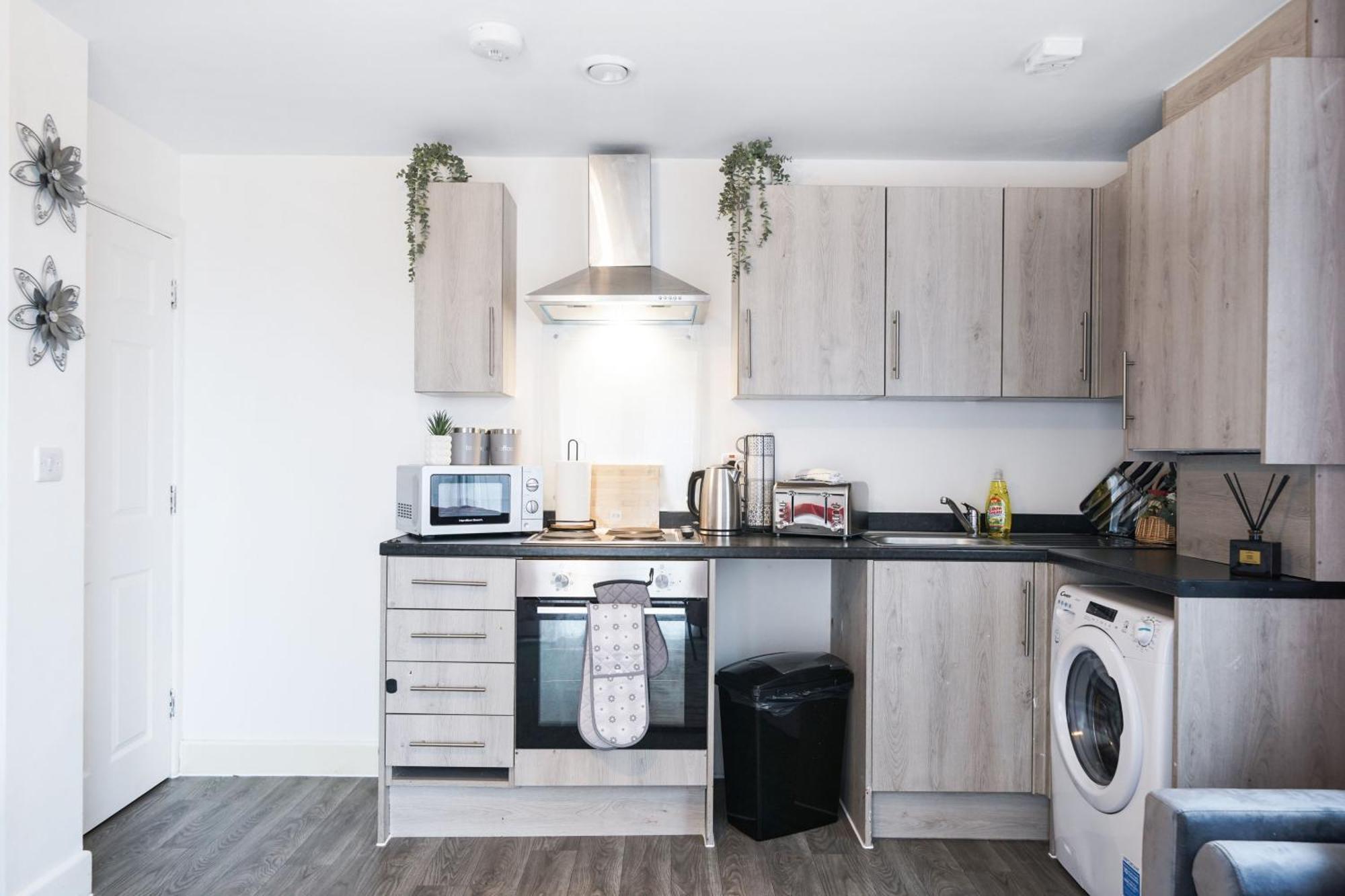 Livestay-New Private Apartment Building Minutes From Heathrow Slough Eksteriør bilde