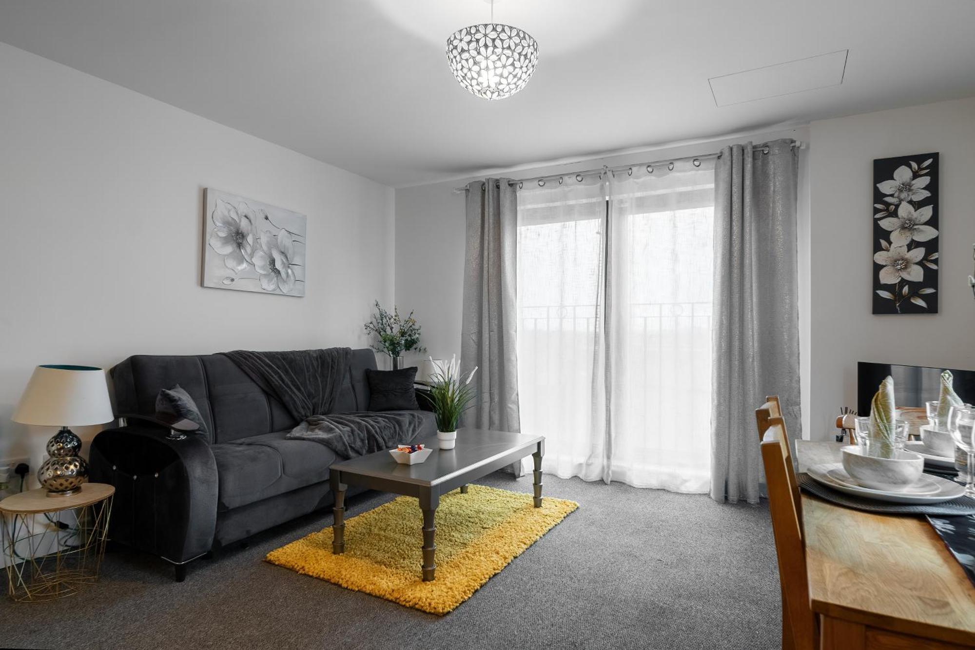 Livestay-New Private Apartment Building Minutes From Heathrow Slough Eksteriør bilde
