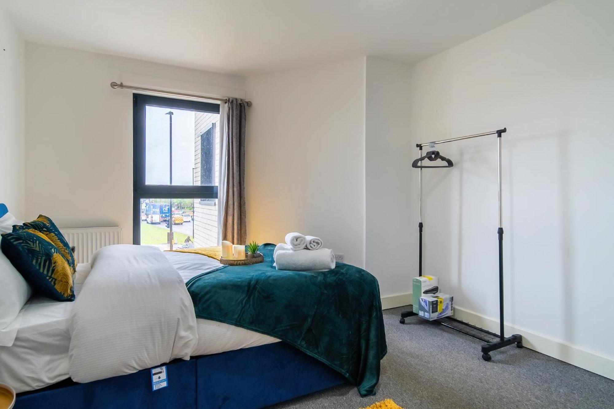 Livestay-New Private Apartment Building Minutes From Heathrow Slough Eksteriør bilde